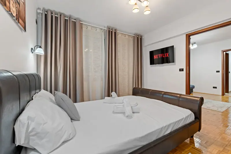 Apartament renovat cu parchet din lemn, Bd. Nicolae Bălcescu, București, fotografia 15