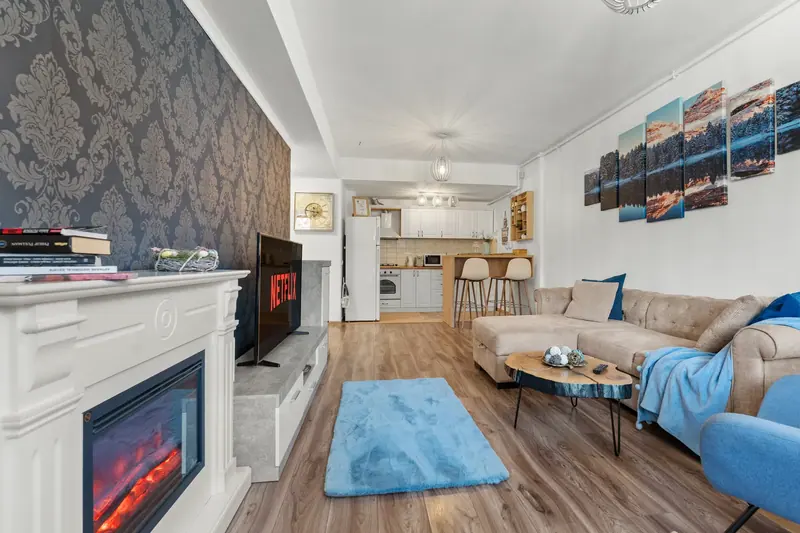 Apartament cu șemineu și terasă, Sinaia, Prahova, fotografia 1