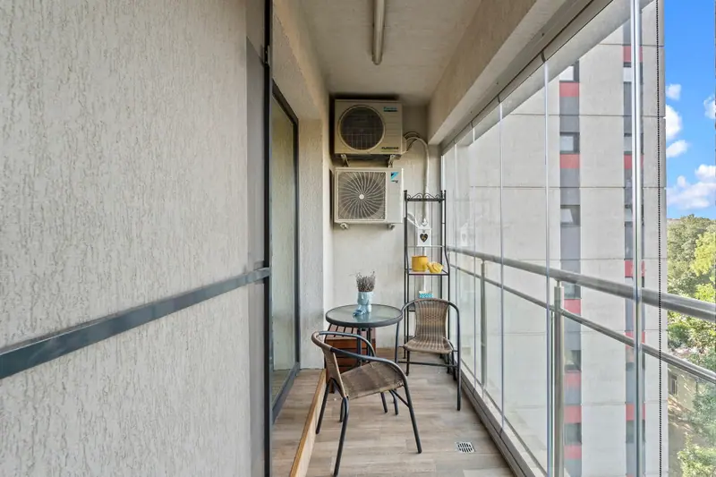 Apartament în albastru și galben, Splaiul Independenței, București, fotografia 17