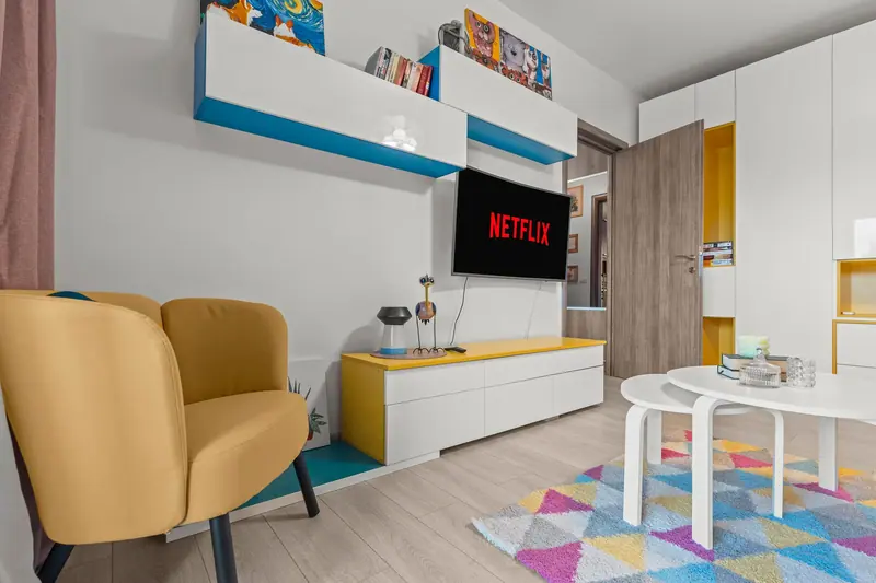 Apartament în albastru și galben, Splaiul Independenței, București, fotografia 18
