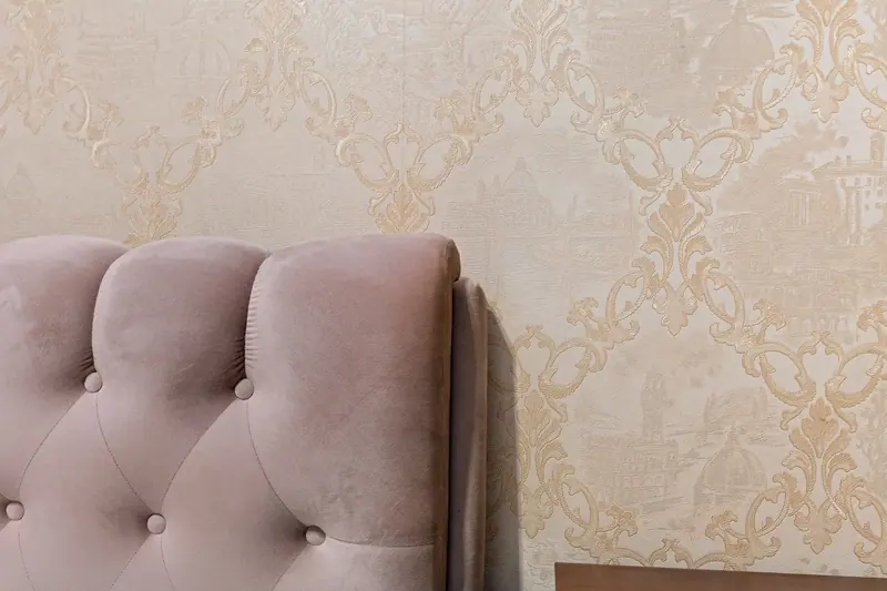 Apartament cu tapet damasc într-o clădire istorică, București, fotografia 10