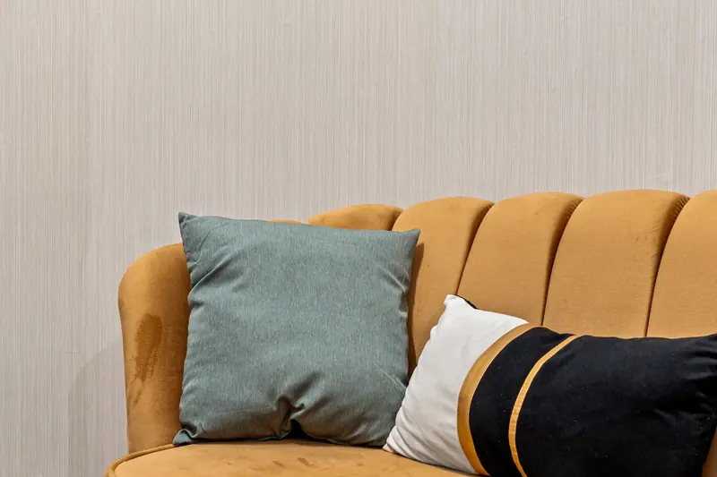 Apartament cu tapet damasc într-o clădire istorică, București, fotografia 11
