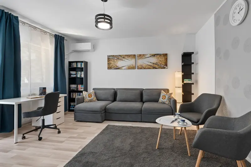 Apartament cu terasă și bucătărie neagră, București, fotografia 1