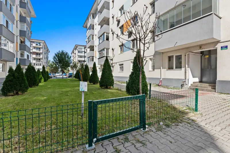 Apartament cu terasă și bucătărie neagră, București, fotografia 2