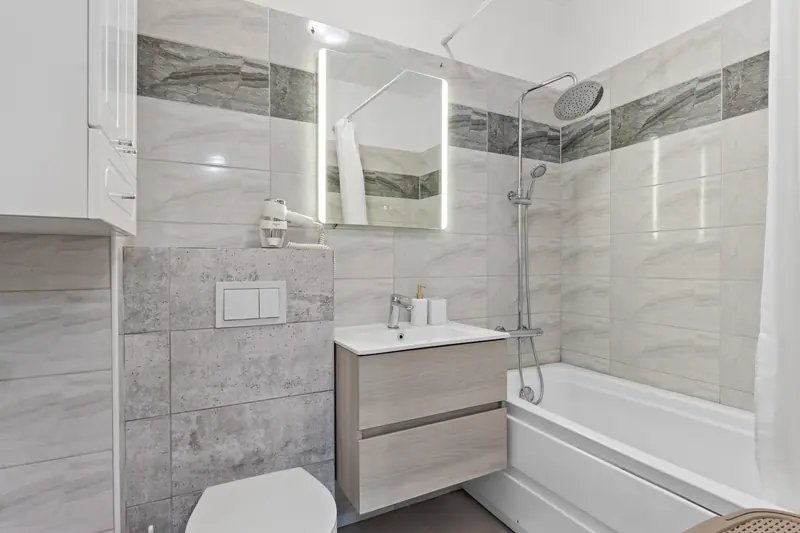 Apartament cu terasă și bucătărie neagră, București, fotografia 12