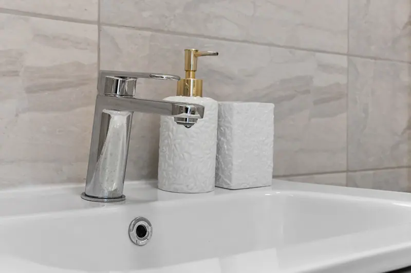 Apartament cu terasă și bucătărie neagră, București, fotografia 13