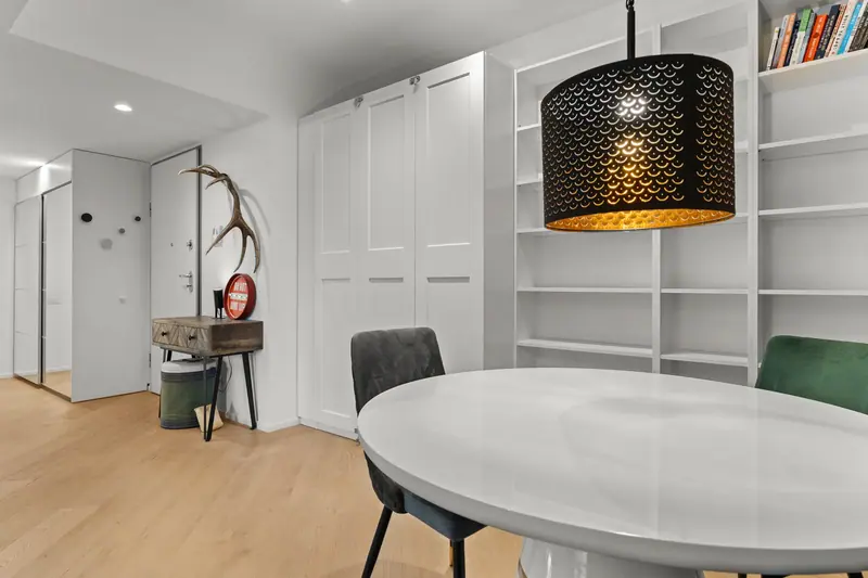 Apartament cu living generos și terasă, Cortina Academy, fotografia 8