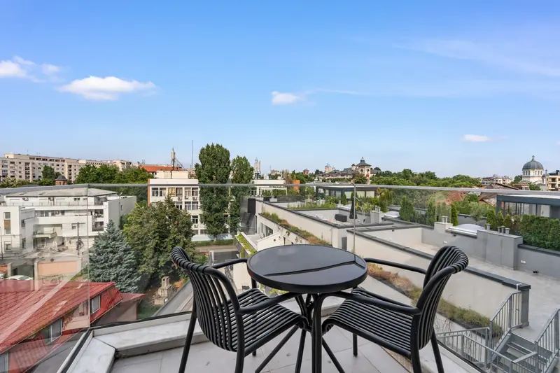 Apartament nou cu terasă panoramică, Str. Justiției, București, fotografia 1
